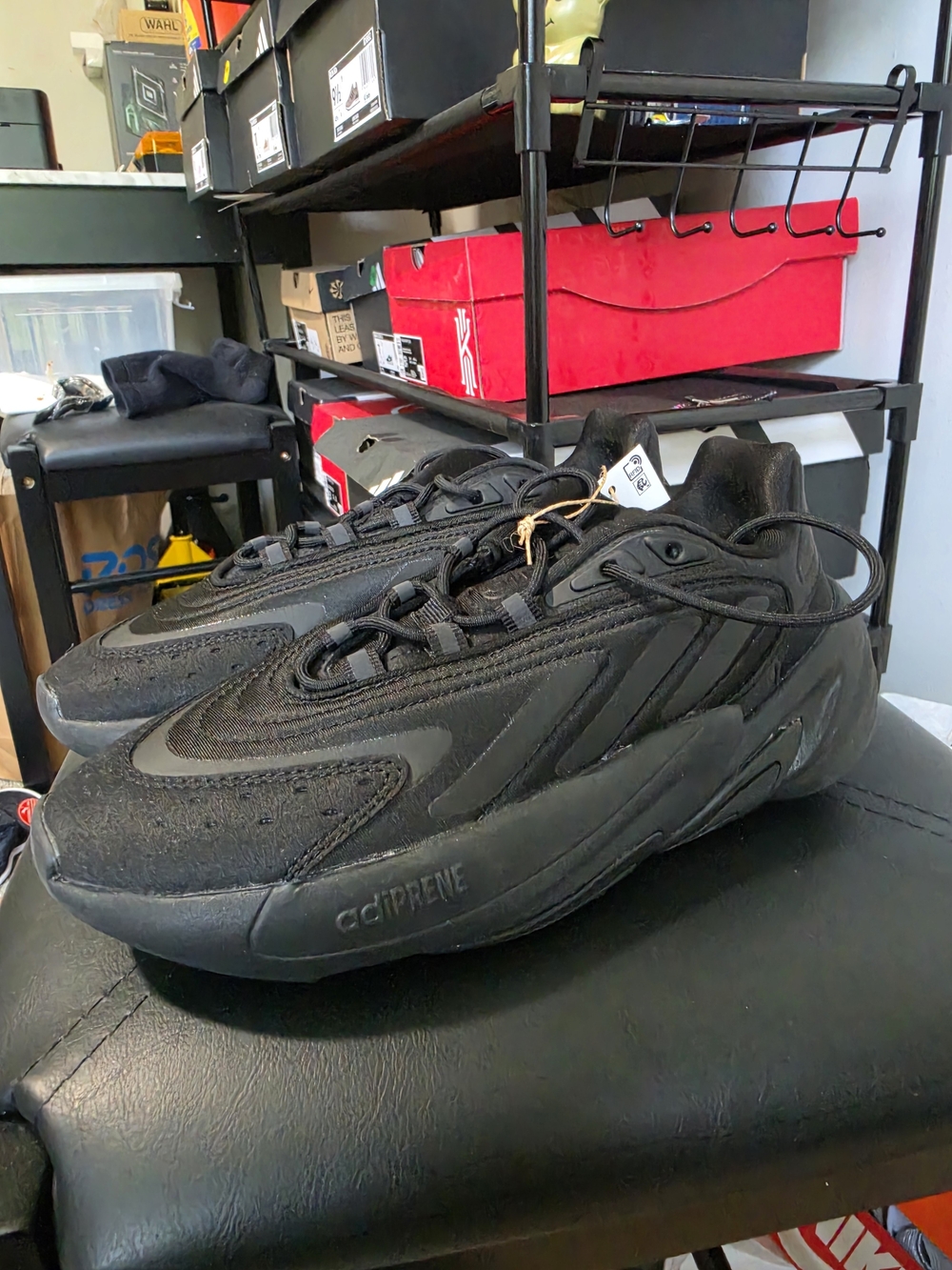 Adidas Ozelia J View 2